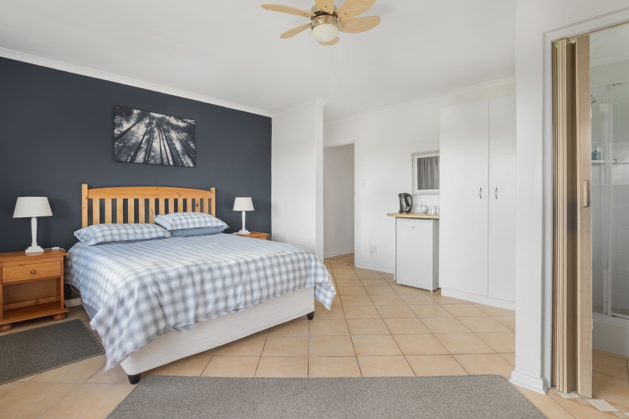 7 Bedroom Property for Sale in Hunters Home Western Cape